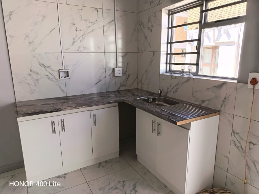 To Let 1 Bedroom Property for Rent in Scottsdene Western Cape